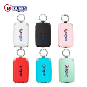 Batterie externe mini 2000 mAh à logo personnalisé, chargeur portable 4000 mAh avec lumière et porte-clés, puissance de sortie 10 W pour téléphones portables – Vente chaude - Product Image 1