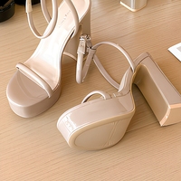 Sandales à plateforme ultra-haute à bride unique pour femme, talon épais, bout ouvert, en cuir verni, pour soirée