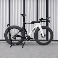 Vélo de course en fibre de carbone 24 vitesses 2x12s avec transmission électronique, freins à disque hydrauliques, roues à 5 rayons et passage interne des câbles