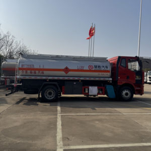 Camion-citerne à simple pont FAW J6F de Chine (15 m³ en acier au carbone/inox/aluminium Euro 6) |   Modèle d'exportation 150-250 ch, capacité de charge 10100 kg - Product Image 4