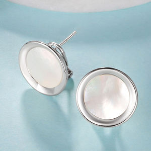 Koreaanse stijl 925 zilveren naald-opaal oorringen voor dames, schelp- en eenvoudig clipdesign - Product Image 4