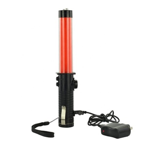 Bâton de signalisation LED rechargeable avec aimant et sifflet, brise-vitre, lampe torche, baguette de signalisation - Product Image 1
