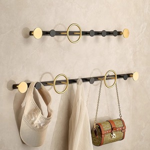 Perchero de pared estándar de cobre, estilo moderno minimalista, para baño, dormitorio, entrada, con ganchos, acabado en negro y dorado - Product Image 1