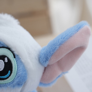 Venta caliente lindo púrpura azul cosido felpa llavero dibujos animados Anime muñeca bolsa colgante llavero ornamento - Product Image 4