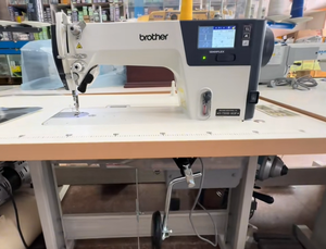 Machine à coudre à alimentation électronique Brother Nexio S-7300B coupe-fil <span class=keywords><strong>automatique</strong></span> à entraînement direct - Product Image 3