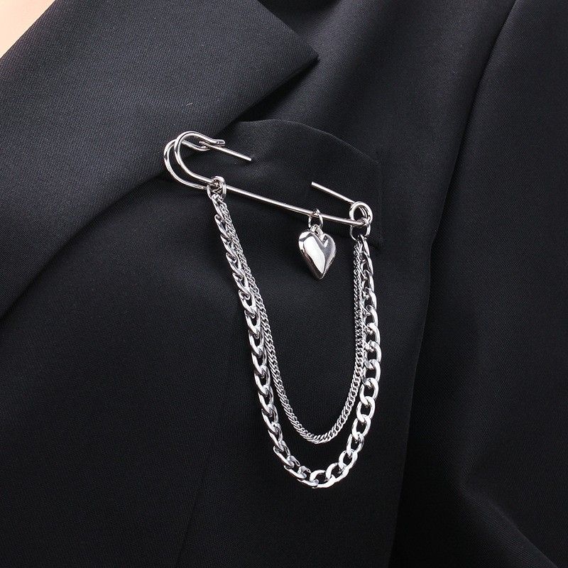 Broche de doble capa en forma de corazón