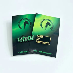 Hersteller von Modeaccessoires, individuelles schwarzes Nickel-Emaille-Abzeichen mit Katzen-Hexenhut-Motiv und Logo - Product Image 6