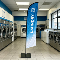 Drapeau publicitaire extérieur personnalisé avec base en croix pour une utilisation promotionnelle