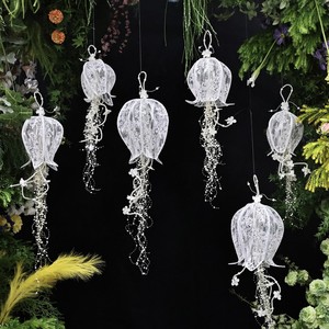 LANJO Elegante Encaje Blanco con Perlas Colgantes, Lirios del Valle, Accesorios para Eventos de Boda, Decoraciones Florales de Encaje para Bodas - Product Image 6