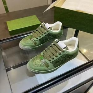 Chaussures de basketball pour hommes personnalisées, neuves, avec perles vertes, baskets de couple en cuir véritable et maille respirante à lacets - Product Image 1