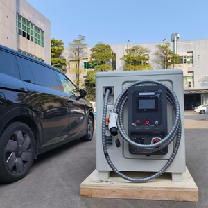 NOUVEAU : <span class=keywords><strong>Station</strong></span> de recharge rapide 140 kWh, chargeur de véhicule électrique 120 kW avec stockage d'énergie, bornes de recharge au sol, assistance routière - Product Image 1