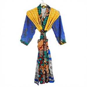 Kimono de seda indio para mujer, nueva ropa de dormir para mujer, bata larga, estampado Floral naranja, rosa y azul para uso nocturno en la playa - Product Image 1