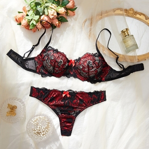 Bra Push Up Wanita Seksi Model Low Rise 2 Potong Warna Merah Motif Bunga Renda 3/4 Cup Tali Dapat Disesuaikan Kawat Penyangga Celana Dalam G-String Bordir Pita - Product Image 1