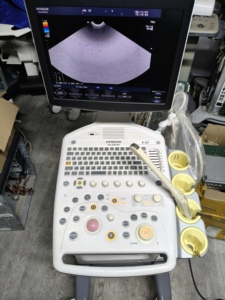 Appareil d'échographie LOGIQ F8 d'occasion à vendre - Product Image 2