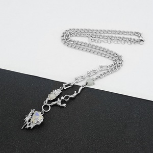Hot Selling Exquisite Niche Design <b>Titanium</b> Steel Pendant Necklace Light Luxury Unisex's Necklaces Fashion Jewelry Wholesale - Product Image 4