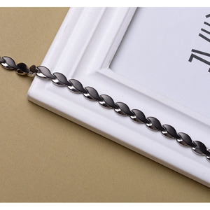 Bracelet magnétique, Bracelet de soins de santé magnétique détachable Oem/ODM de haute qualité à la mode en hématite pour homme - Product Image 6