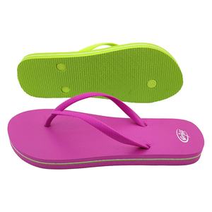 Vente en gros de tongs personnalisées avec logo, tongs colorées pour femmes, semelle sandwich, sandales de plage antidérapantes, pantoufles d'été, fabricant, vente en gros OEM - Product Image 2