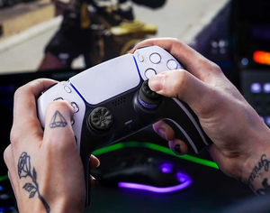 Thumbstick Kontrol FPS Freek Galaxy Black per <span class=keywords><strong>PlayStation</strong></span> 4 e <span class=keywords><strong>PlayStation</strong></span> 5, 1 ad altezza elevata, 1 a altezza media, disponibili - Product Image 5