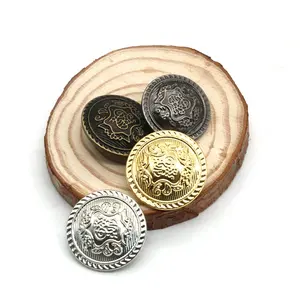 Giyim aksesuarları için güzel çinko alaşım yuvarlak Metal düğme özel kabartmalı Logo Metal düğme