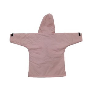 Tissu Oxford en nylon recyclé à séchage rapide doublé en polaire Sherpa pour enfants manteau à langer logo personnalisé imperméable rose - Product Image 4