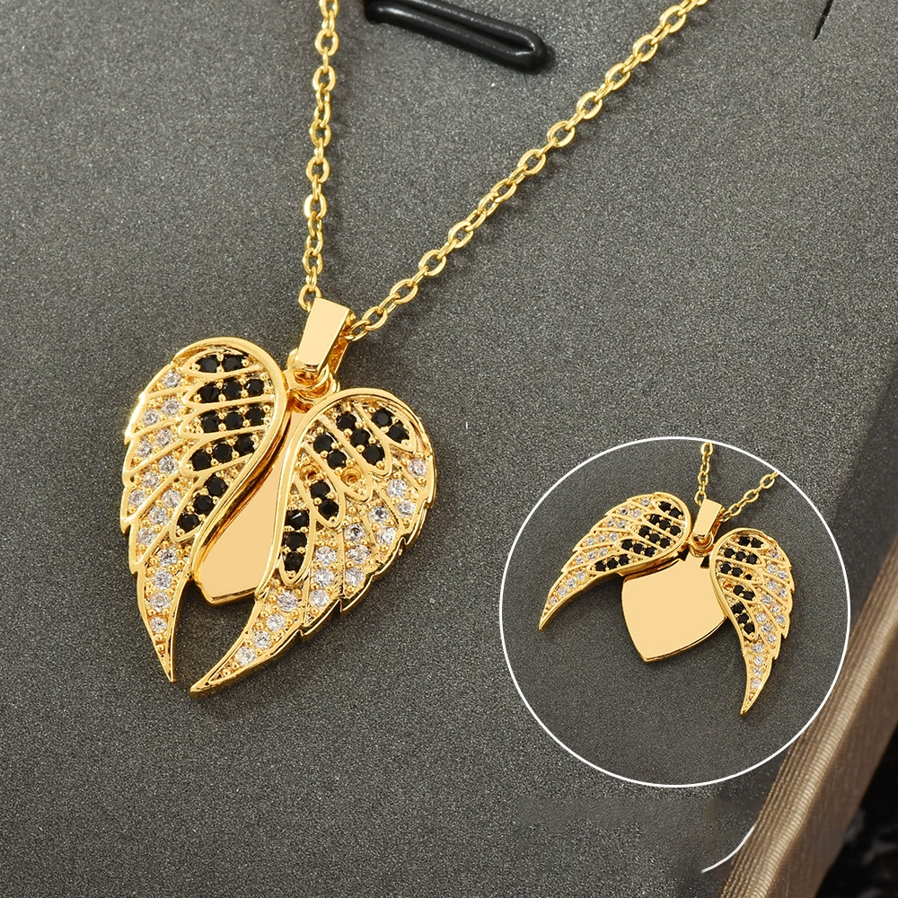 Gold 3 Love, black and white wings