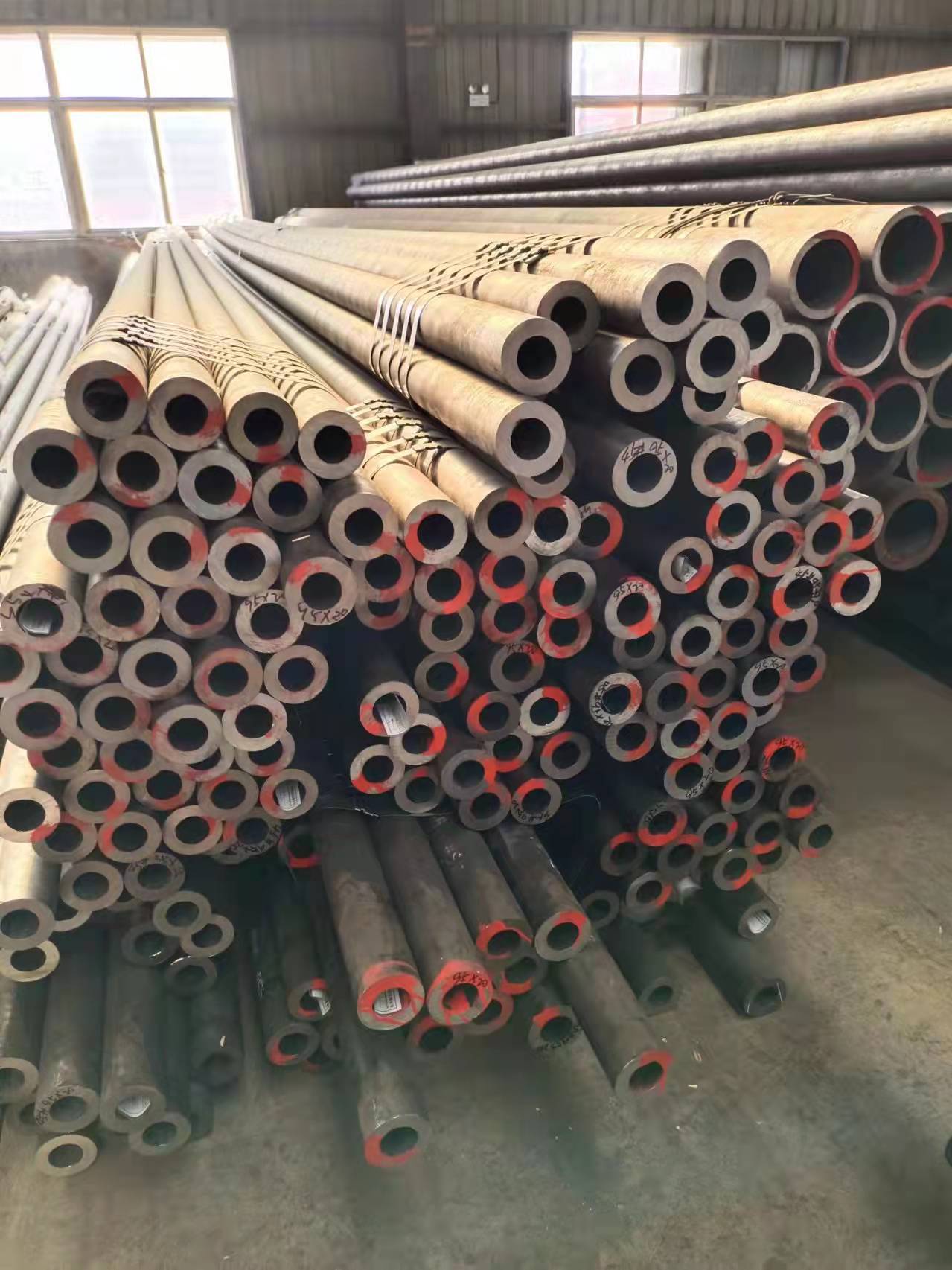 Steel Pipe Supplier Manufacturing Alloy Steel Pipe15Cr3 20Cr4 28Cr4 4140 alloy steel pipe a 333