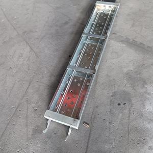 Planches de <span class=keywords><strong>plancher</strong></span>, capacité de charge de 250 kg, galvanisation à chaud, vente en gros, acier de haute résistance, résistant à la corrosion, échafaudage - Product Image 3