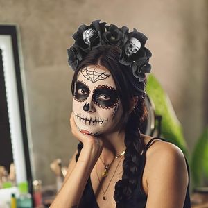 Diadema con velo de rosa para Halloween, corona de calavera negra, bandas para el pelo, aros para el pelo de flores góticas, tocados de fiesta de disfraces para mujer - Product Image 6