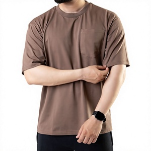 Camiseta de Algodón para Hombre, Color Marrón Sólido, Manga Corta, Cuello Redondo, Corte Regular, Tejido Jersey, Teñido Liso, Logotipo Frontal, Transpirable - Product Image 1