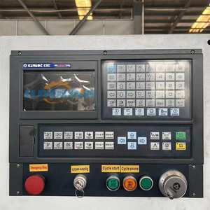 مخرطة معدنية صغيرة Ck0640 بتحكم رقمي مع وحدة تغذية أوتوماتيكية للقضبان - Product Image 4