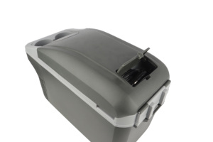 Meilleure vente accoudoir voiture réfrigérateur à vendre à bas <span class=keywords><strong>prix</strong></span> 8L 12v Portable voiture congélateur compresseur voiture réfrigérateur - Product Image 3