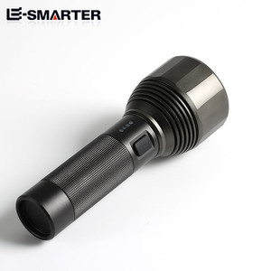 Lampe de travail étanche rechargeable 100 000 lumens, lanterne EDC, lampe torche tactique rechargeable, lampe de poche LED pour le camping et la randonnée - Product Image 4