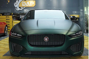Film de covering vinyle pour Tesla Model Y, vert venin, en PET, 6.5mil, 7.5mil, 8.5mil, effet changeant de couleur, rouleau en vrac, vente en gros directe usine - Product Image 3