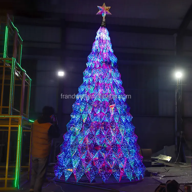 2021 Factory Customized giant artificial outdoor pink fibre optic christmas tree for Christmas street decoration