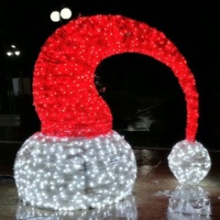 Illuminazione LED Impermeabile IP65 a Forma di Cappello di Babbo Natale per Decorazioni Festive Interne/Esterne, Giardini, Piazze, Centri Commerciali e Parchi