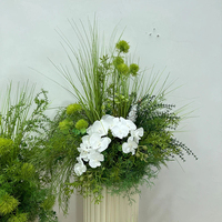 Nieuw Ontwerp Handgemaakte Groene Planten Witte Orchidee Bloem Runner Gangpad Vloer Bloemenrij Arrangement Voor Bruiloft Evenement Indoor Decor
