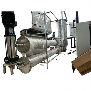 Machinerie de traitement de l'eau par osmose inverse en acier inoxydable avec pompe 380V de qualité industrielle - Product Image 1