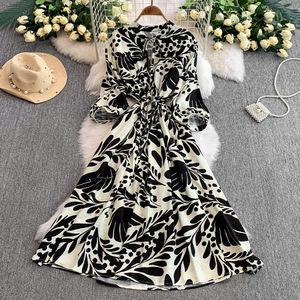 Vestido de mujer nuevo con cuello redondo, manga farol, cintura con cordones, efecto adelgazante, plisado y falda larga en línea A - Product Image 3