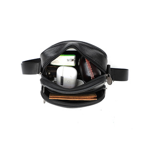 กระเป๋าคาดลำตัวผู้ชาย Dujiang หนังแท้ สีดำ ทนทาน ใช้ได้ทุกวัน - Product Image 2