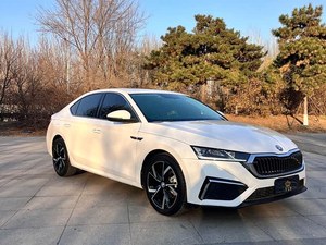 <span class=keywords><strong>Skoda</strong></span> <span class=keywords><strong>Octavia</strong></span> <span class=keywords><strong>2022</strong></span> PRO TSI280 Edición Premium 1.4T L4 150HP, una Opción Confiable para Exportación a Rusia - Product Image 3