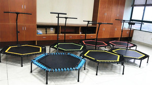 Rebondeur hexagonal professionnel de 50''55'' <span class=keywords><strong>avec</strong></span> corde <span class=keywords><strong>élastique</strong></span>, trampoline de saut à l'<span class=keywords><strong>élastique</strong></span> - Product Image 5