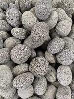 Pierres de lave gris foncé et quartzite polies Fire Rock de 5 à 8 cm pour foyer, sauna et aménagement paysager de jardins extérieurs modernes
