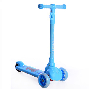 Scooty de <span class=keywords><strong>skateboard</strong></span> pour enfants à bas prix 3 roues quatre illuminées trottinettes de <span class=keywords><strong>skateboard</strong></span> assis en voiture pour enfants garçons filles 2 ans - Product Image 4