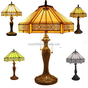Lampe de table Tiffany style rétro 12'' en verre teinté antique, lustres et suspensions artisanales pour salon, 100V-240V 2700K - Product Image 1