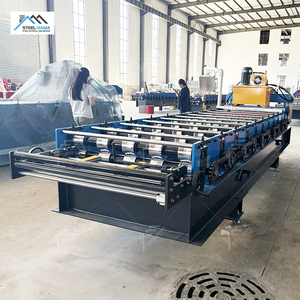 Machine de formage de tôles d'acier pour panneaux de toiture trapézoïdaux, exportée vers la Zambie - Product Image 4