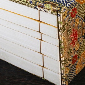 Qngyan GJ-015 Livres anciens imprimés sur papier Xuan, reliés à <span class=keywords><strong>la</strong></span> main < Poèmes originaux <span class=keywords><strong>de</strong></span> <span class=keywords><strong>la</strong></span> période Ming <span class=keywords><strong>de</strong></span> Jingkan Song Jin Yuan, Chine - Product Image 3