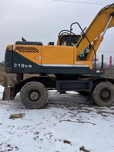 Excavatrice Hyundai 210w-9 d'occasion en vente, excavatrice de haute qualité d'occasion à vendre, excavatrice sur roues Hyundai d'origine d'occasion - Product Image 4