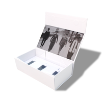 Boîte à parfum rigide pliable magnétique entièrement blanche personnalisée avec impression dorée et motif en relief