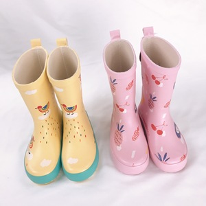 รองเท้าบูทลายสับปะรดสไตล์เกาหลีสำหรับเด็ก,รองเท้าบูทกันฝนกันน้ำทำจากยางสามารถใส่ในท่อได้ - Product Image 5