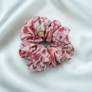 <span class=keywords><strong>Diferentes</strong></span> estilos de seda Scrunchie cómodo suave de alta calidad 100% seda de morera Scrunchie de mujer - Product Image 4